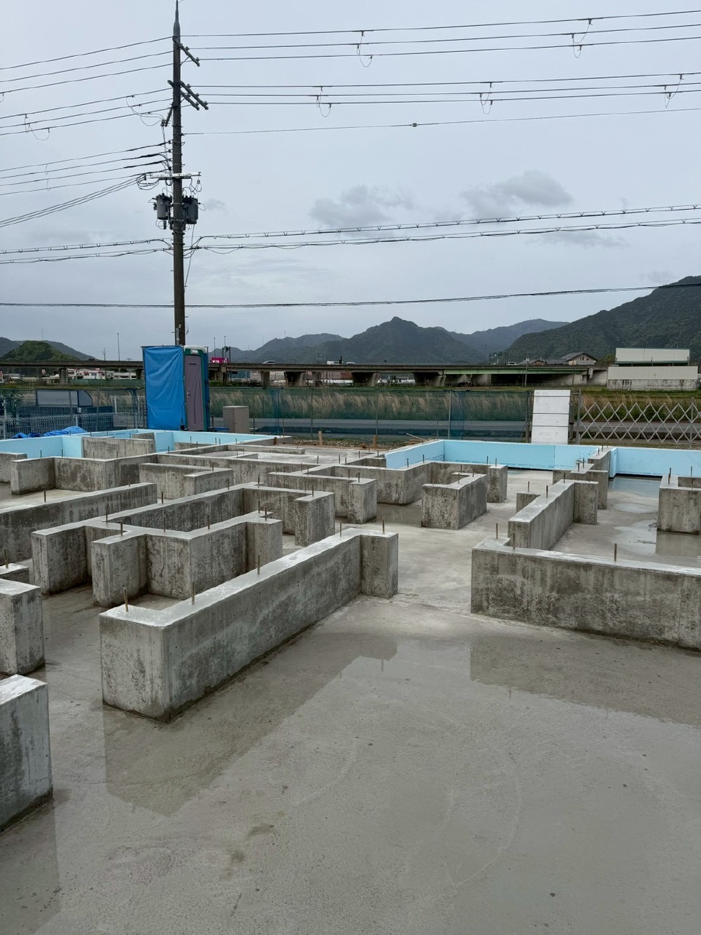 基礎工事