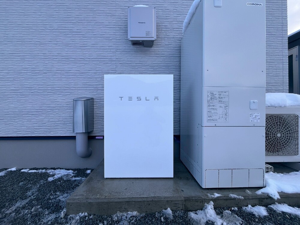 テスラ設置工事