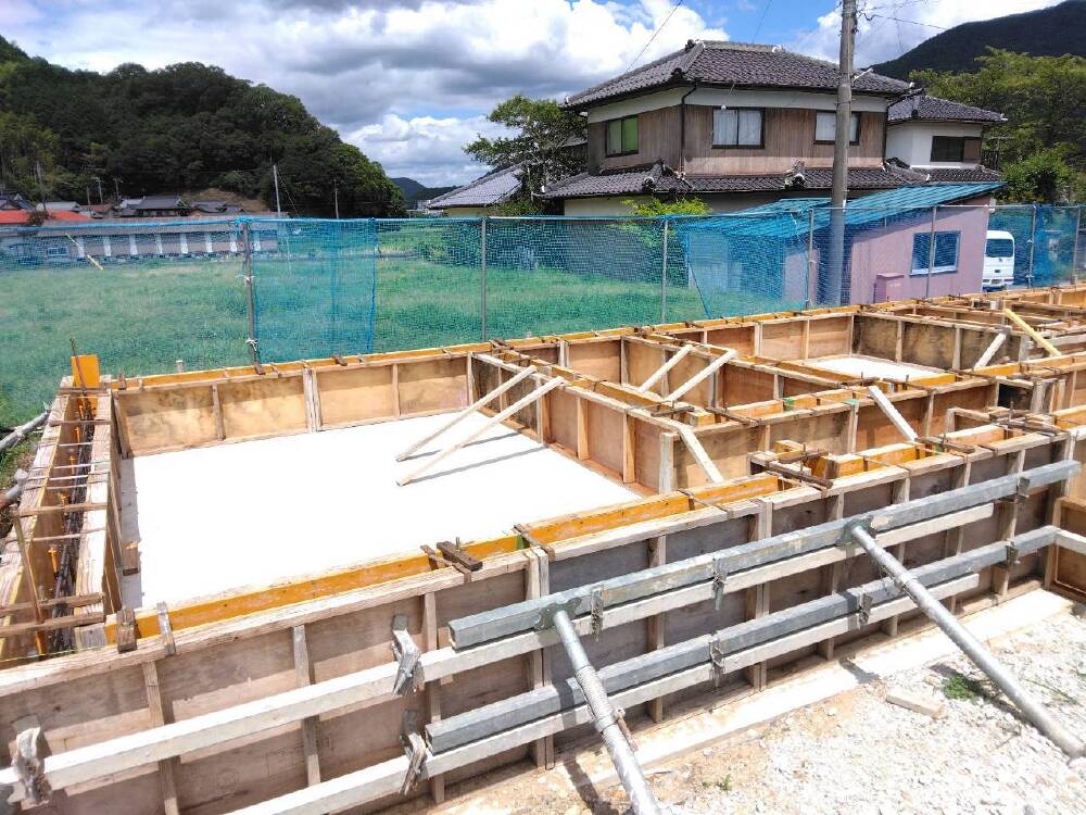 基礎工事